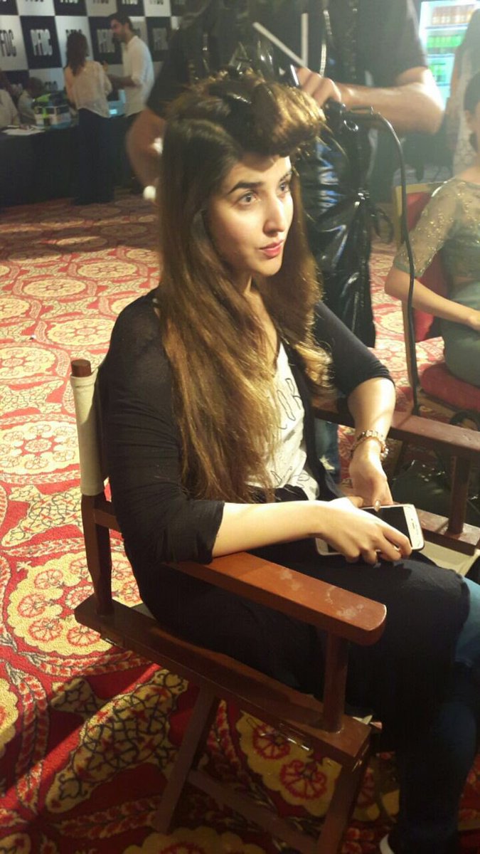 ABobby9100's tweet image. HF getting ready to walk the ramp for Saira Rizwan tonight at #PFDC2016