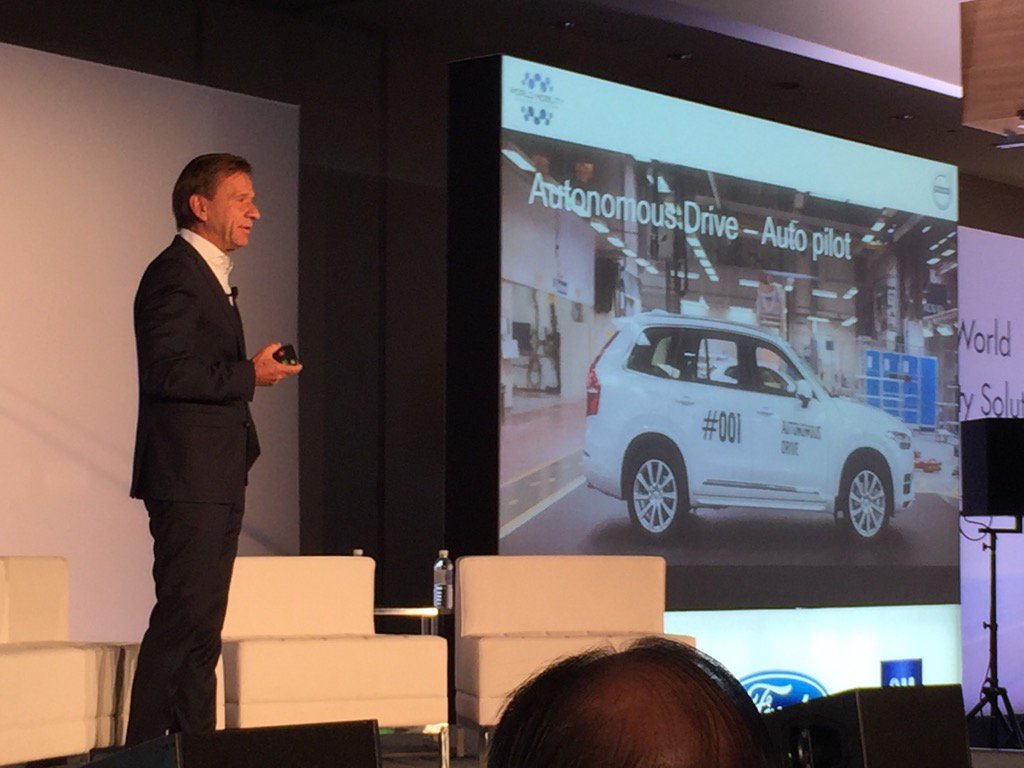 #håkansamuelsson @volvocarsglobal testing autonomous cars with <a href="/Uber/">Uber</a>. Aiming to no accidents by 2020