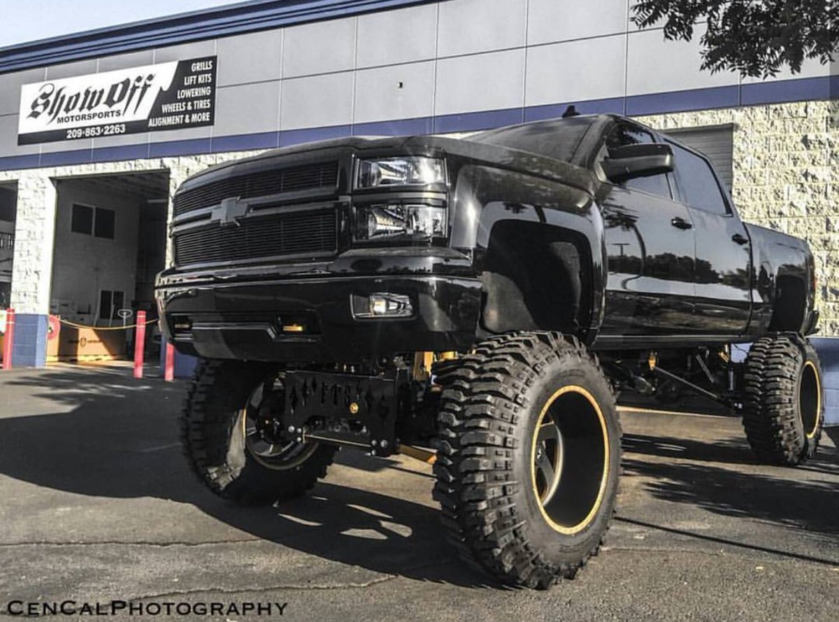 Mean Machine - TORQ⭐️ARMY TRUCK
・・・
#Truck #Lifted #Chevy #Chevytruck #RollingCoal #Diesel #OffRoad #TorqArmy #TorqArmyTruck