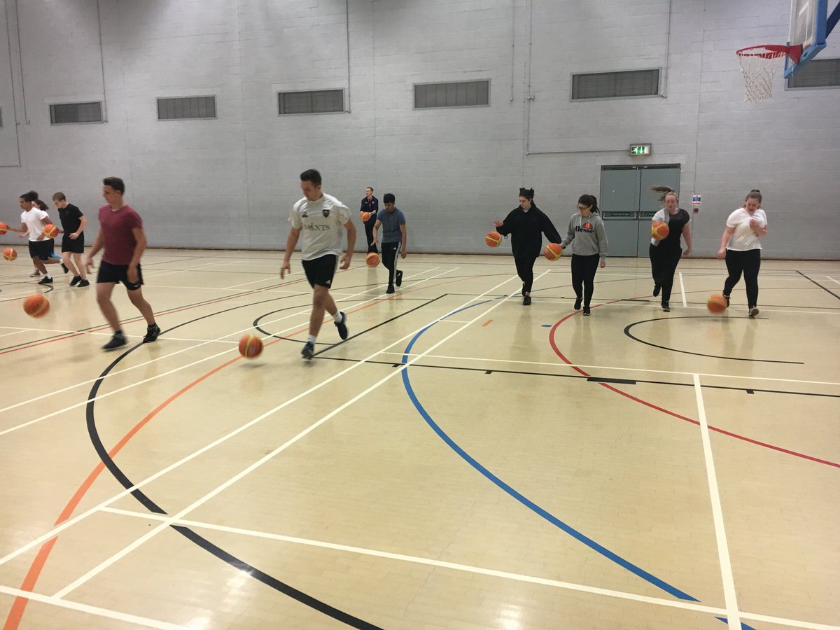 BilbPubServ's tweet photo. Some photo's from Weds basketball #unit31 #fitness https://t.co/cXQifV918i