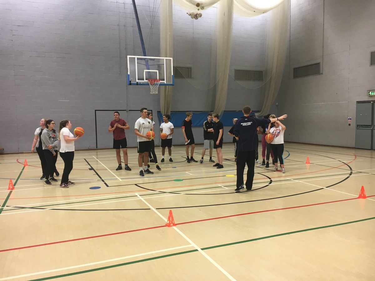 BilbPubServ's tweet photo. Some photo's from Weds basketball #unit31 #fitness https://t.co/cXQifV918i