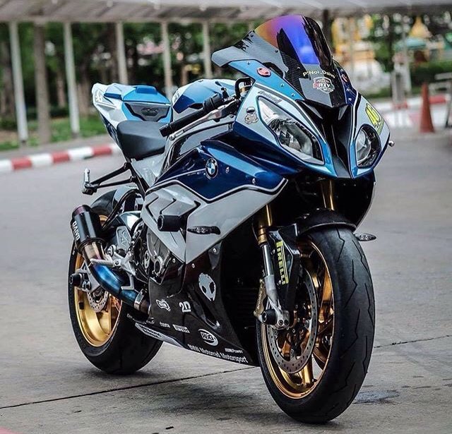 Beautiful Beast #bmw #bmws1000rr 