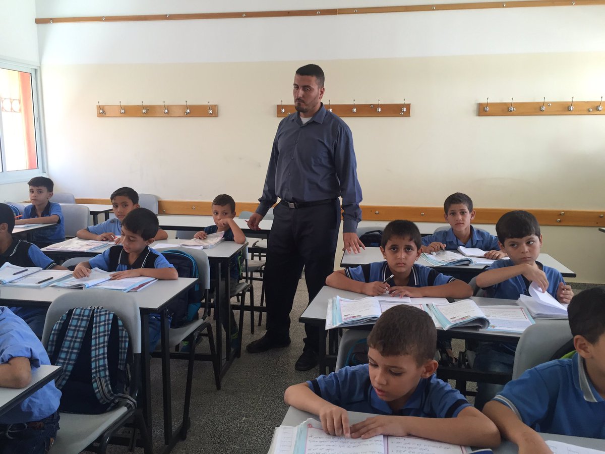 AwdHana's tweet photo. The school serves 1750 male student in addition to 76 staff member
@UNDPPalestinian
@FakhooraOrg
#MoreThanClass
#IamFakhoora https://t.co/smQkpWg9xI