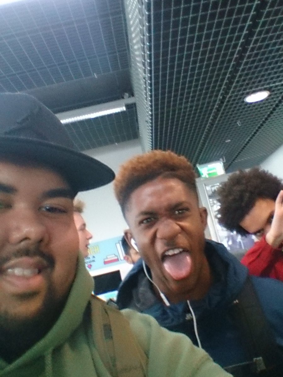 Tablet7Trail's tweet photo. #joinravensbourne #raversu #destinyschildren #jackbrown #jackblue #jackblack https://t.co/vWFMjsQiwd