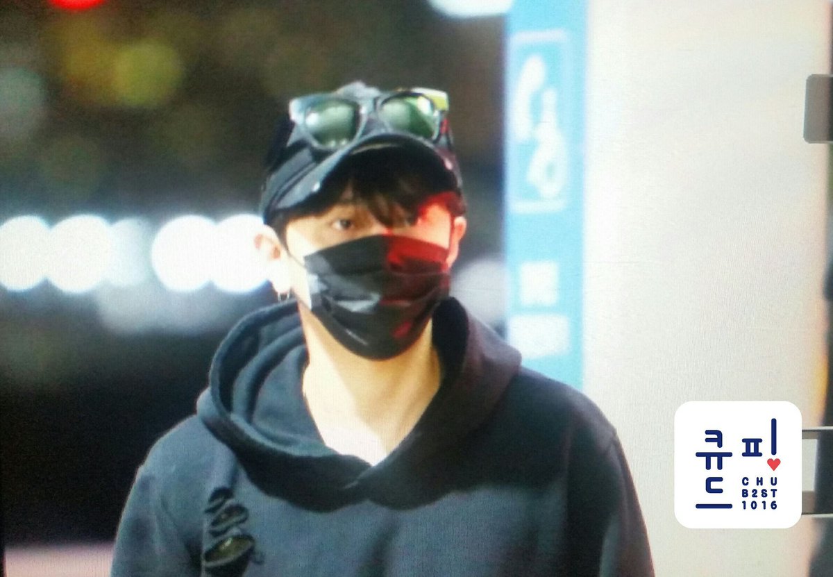 kimerrisme's tweet photo. วันนี้ดำคู่นะคะ #couplemask https://t.co/ufntO4HAZs