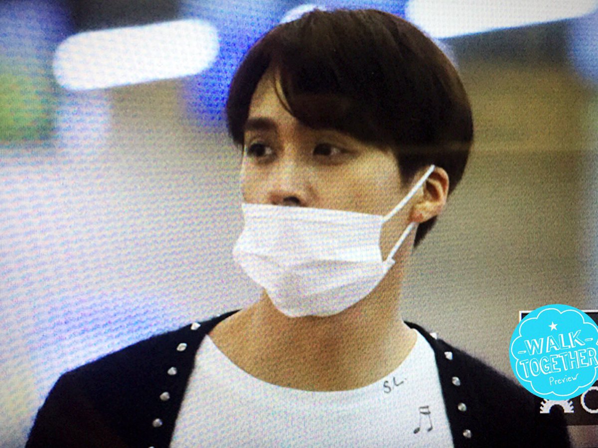 DW_walktogether's tweet photo. 160929 인천출국 #동운 https://t.co/FMCGNnrKFK