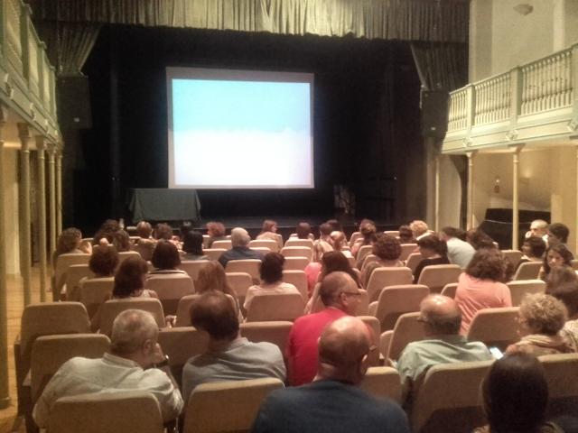 dangimroig's tweet photo. Comencem una nova conversa d' aprenentatge i treball col.laboratiu en xarxa amb la gent d #ajuntamentsantboi @ElsaPaCalonge #CoP @XarxaIP https://t.co/ZY0o70RA70