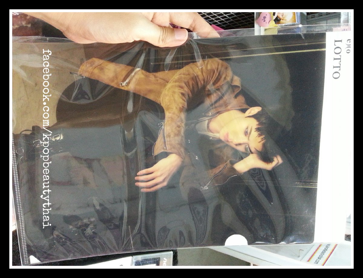 Koreatalk2022's tweet photo. [EXO] พร้อมส่ง แฟ้ม lotto ออฟฟิเชียลจาก SUM แบค ชาน ฮุน อันละ 320 บาทจ้า หน้าร้าน:เซนจูรี่ อนุสาวรีย์  #exosum #ตลาดนัดexo #ชานยอล #เซฮุน https://t.co/z0okfwTwv5