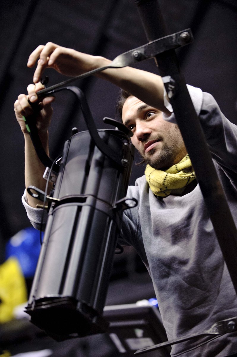 ContactMcr's tweet photo. 15-25? Want to technical skills from our Production team? FREE #TechniqueMcr workshops Mondays 7pm-9pm until 14 Nov https://t.co/tViurESy3E https://t.co/58atBjczDy