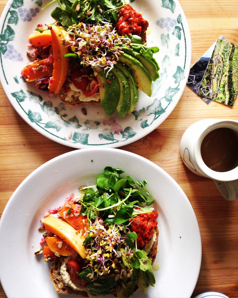 Thedishkitchen's tweet photo. Delicious #vegan #lunch before heading off to #London - getting inspired again. #naturalcooking #macrobiotic #living https://t.co/HeIC0txok7