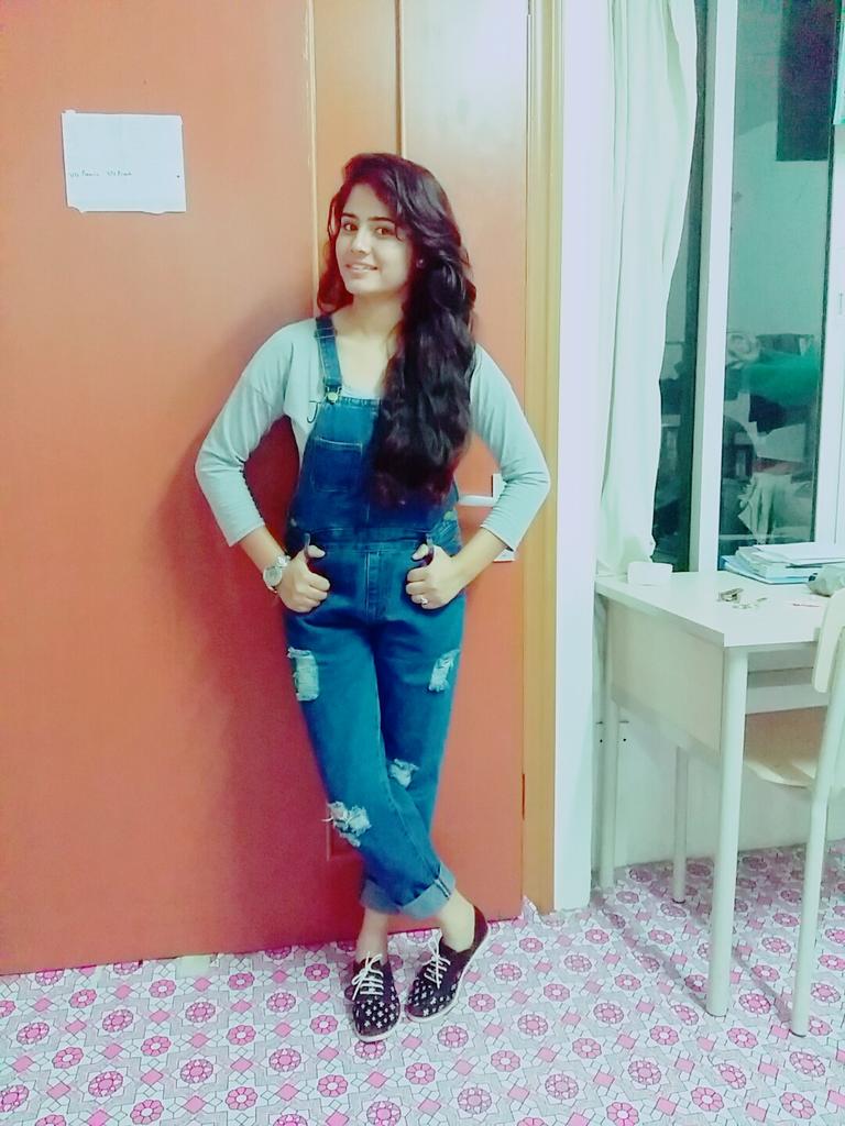 parubhatt1's tweet photo. Don't .......Bee ......loVeD ....love your selF@@@## https://t.co/qMiQY6dRZM