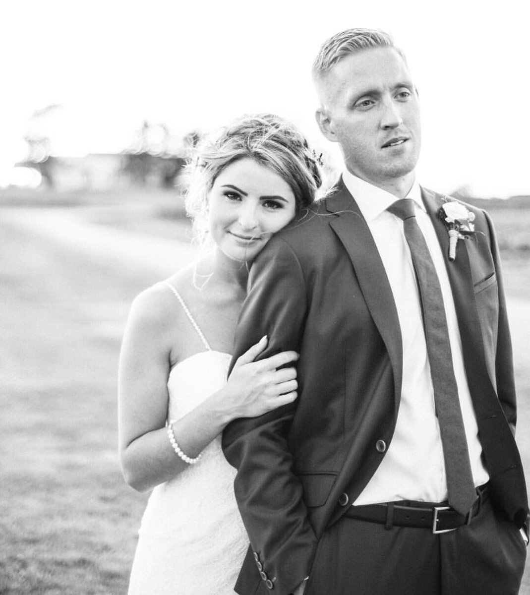 intuneevents's tweet photo. Gorgeous photo from R+R's 08/06/16 wedding at @SueAnnStaff winery. #YoungandBeautiful #Classy #WeddingDay #JordanOn #SueAnneStaffWinery https://t.co/8NKKQ1Lpgi