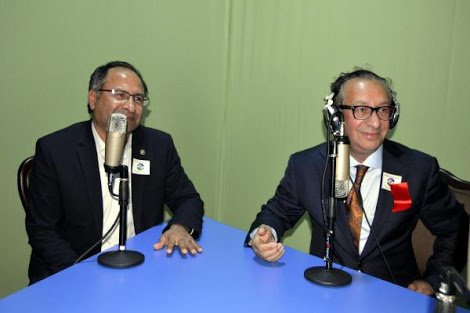 Bugün 16.00'da, Türkiye'nin ilk Roman Radyosu Radyo Romano Vast'ın konuğuyum. radioromanovast.com/listen/ internet ardesinden dinleyebilirsiniz.