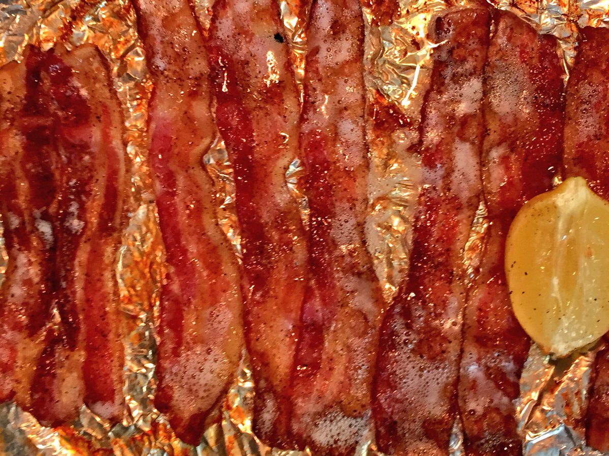 4theTable_'s tweet photo. Try to bake your #bacon next time. Squeeze a bit of 🍋 on top for extra zing. #breakfast #delicious #homemade #foodie #4thetable #nyc https://t.co/T2xZacY1Mm