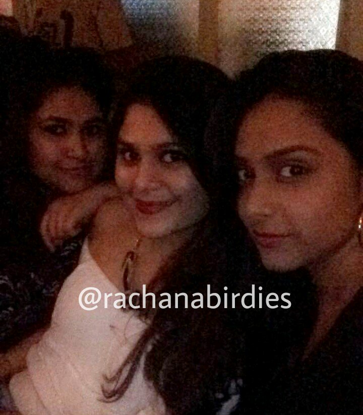 RachanaBirdies's tweet photo. #sisters #masti @RachanaParulka1 https://t.co/UO6LjEOKM7
