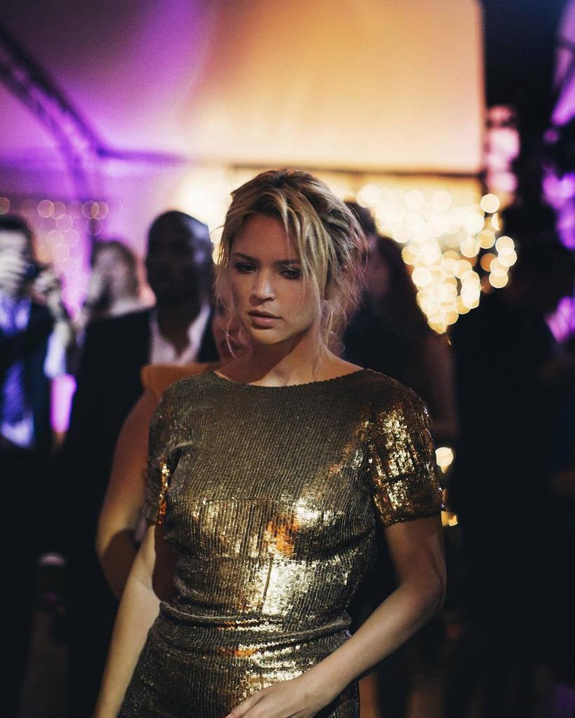 Quand je serai grande, je veux être @virginieeffira ...! Merci <a href="/justinetriet/">justine triet</a> j'ai tout sim… ift.tt/2d9vFzL