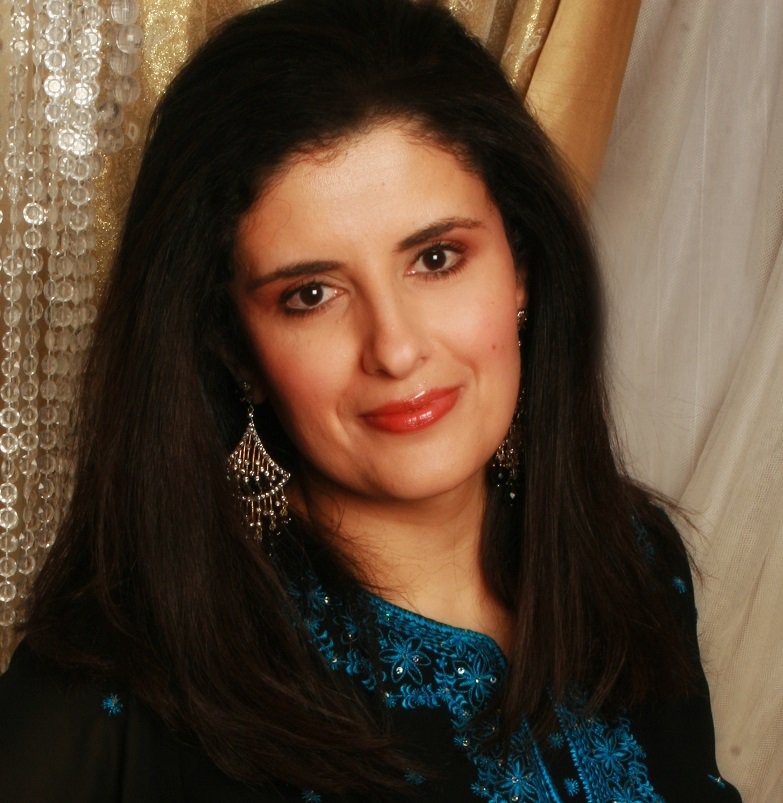 Asianstarradio's tweet photo. Join @SaadiaOnAir 1pm to 4pm for th ebest #bollywood #hits #phoneins and more #afternoons #radio #great #music https://t.co/yhRaBiODP8