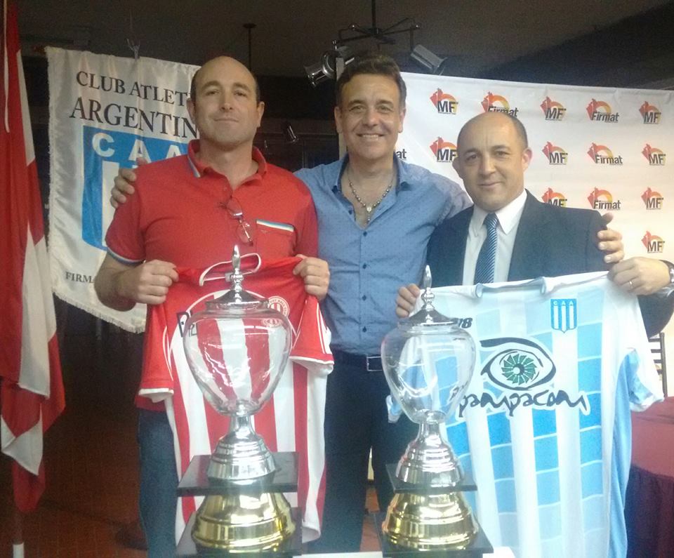 FirmatMunicipio's tweet photo. 🔴⚪🔵⚪ Se presentó la Final de la Copa Interligas entre @FirmatFBC y @CAA_Firmat  +info:https://t.co/LyAkBbq1G5 https://t.co/lObgG0r7jY