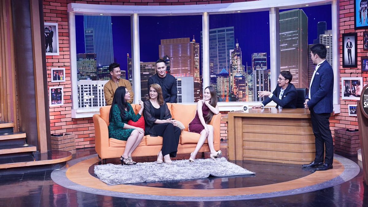Malam ini cast "The Doll" akan ada di Tonight Show (Net TV) jm 23:00  <a href="/sumargodenny/">Denny Sumargo.</a> <a href="/HitMakeStudios/">Hitmaker Studios</a>