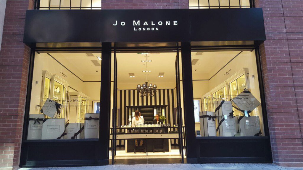 MelroseArch's tweet photo. Melrose Arch: @JoMaloneLondon Debuts Exclusive Scents #LondonLark #BasilAndNeroli… https://t.co/0l4jh4w08O https://t.co/sfmUGf9m0Q