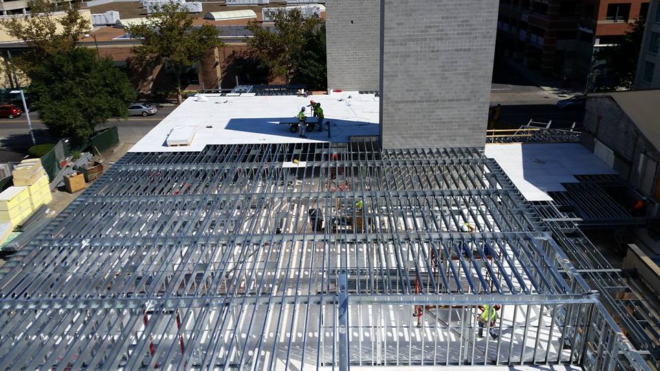 Henjohnson5561's tweet photo. 2nd floor decking complete now onto the third floor!  Going to look beautiful @thehotelithaca !! https://t.co/PJMzmAPq1U