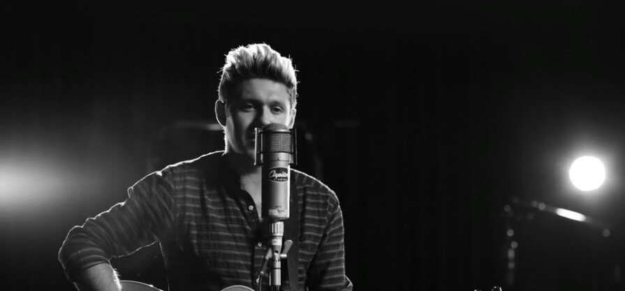 1Dshadyfact's tweet photo. RT if you LOVE Niall's first solo single 'This Town'! 💖 #ThisTown https://t.co/YWYljnsft2