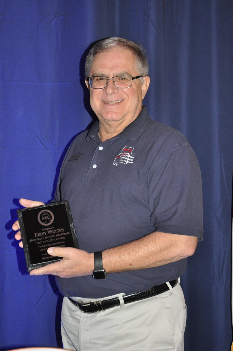 AETAssociation's tweet photo. We are proud to congratulate @twhitten, Madison County Schools District Tech Coordinator as this year's Sally Moore Award winner. #AETA2016 https://t.co/KJtdNP1l19