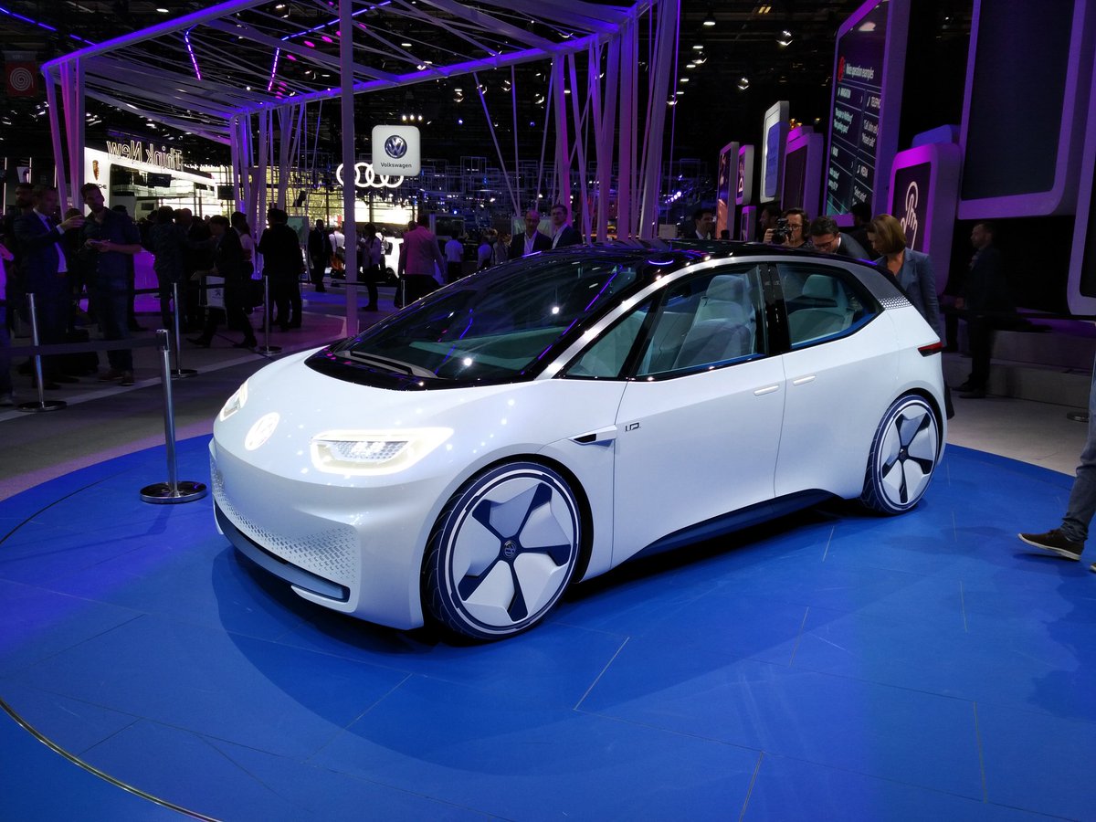 AutoPlusMag's tweet photo. Fin du suspens : voici le Volkswagen I.D Concept @vw_france #MondialAuto https://t.co/GAh2Pt3gWu