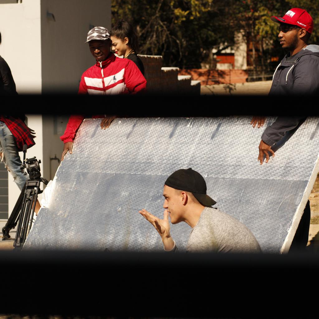 CreaNativePics's tweet image. Behind the scenes.📷🎥🎬