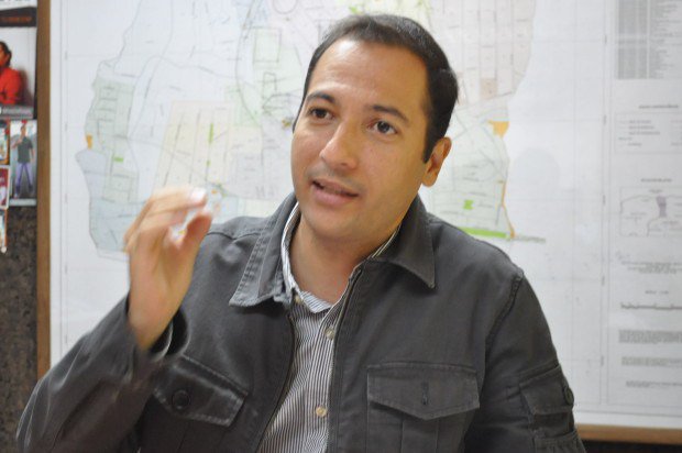 Mundo24_info's tweet photo. .@RafaDelRosario: Para generar el cambio hay que firmar el #Revocatorio contra Maduro
https://t.co/2prMrVmeMd https://t.co/iiG2eQKVQh