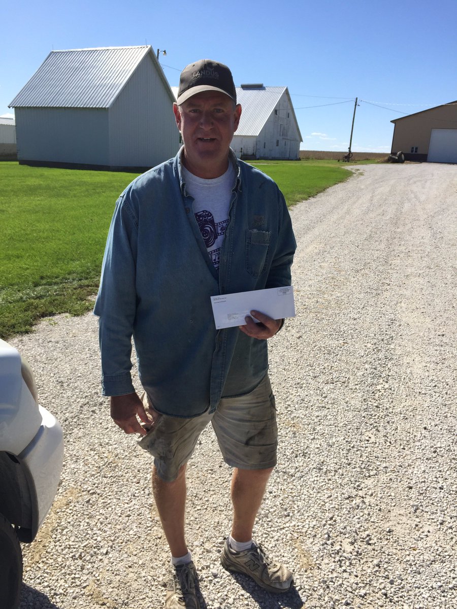 NACHURS's tweet photo. Congrats to Jim Brown of IA for winning our Farm Progress Show $100 Visa Gift Card! #FPS16 https://t.co/qg1TUTvMp9