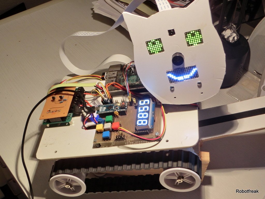 ClarPi_IoT's tweet photo. #MakerFaire #Berlin - wird dort die erste #RobotikCat für Elon Musks #Marsstadt gezeigt? @MakerFaireBER 
#mfb16 Stand 139 #RoboCat #RoboDog https://t.co/eIxrCAq5IQ