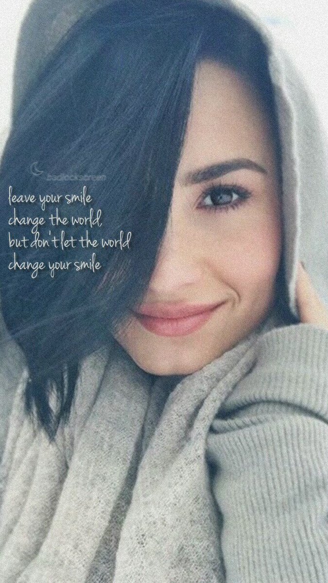 badlockscreen's tweet photo. locks @ddlovato 
rt se pegar e mandem pint se usarem
sejem sinceros /gabe https://t.co/bslfmhdGCa