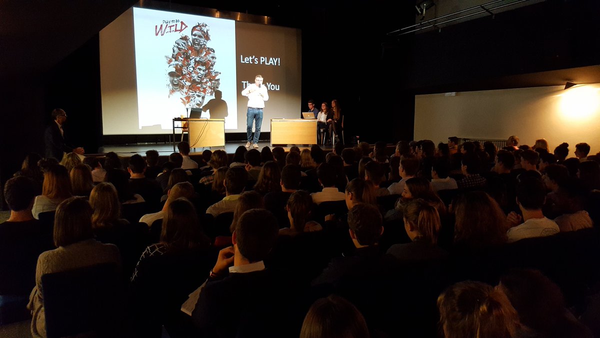 SUP_IMP's tweet photo. Rencontre entre Eric Babolat &amp; les étudiants de @MADE_IN_SML!
Au programme: témoignage, parcours pro, réussite #conference #meeting #babolat https://t.co/BouZBVHQ4S