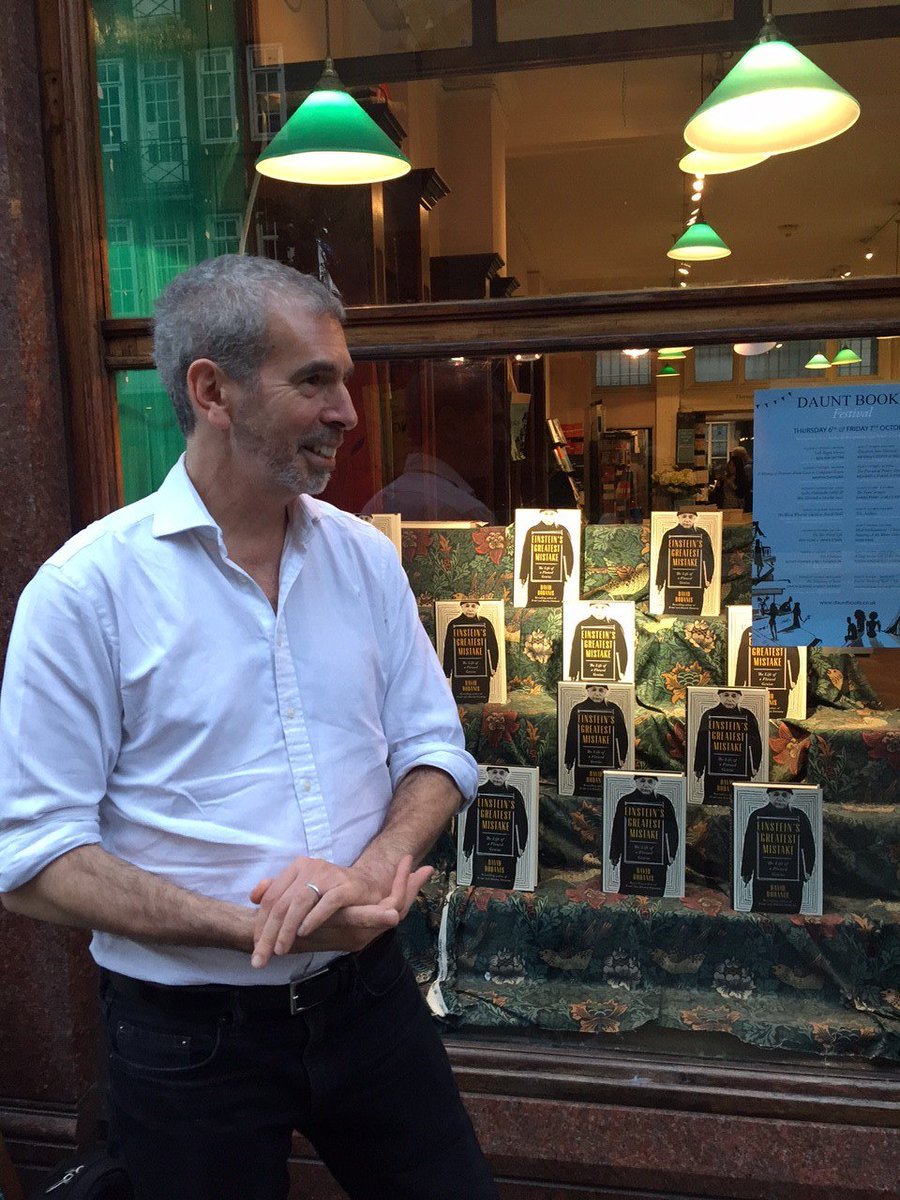 DavidBodanis's tweet image. It’s publication day! After a wonderful launch @Dauntbooks last night, Einstein’s Greatest Mistake is out now. #CreativityisContagious