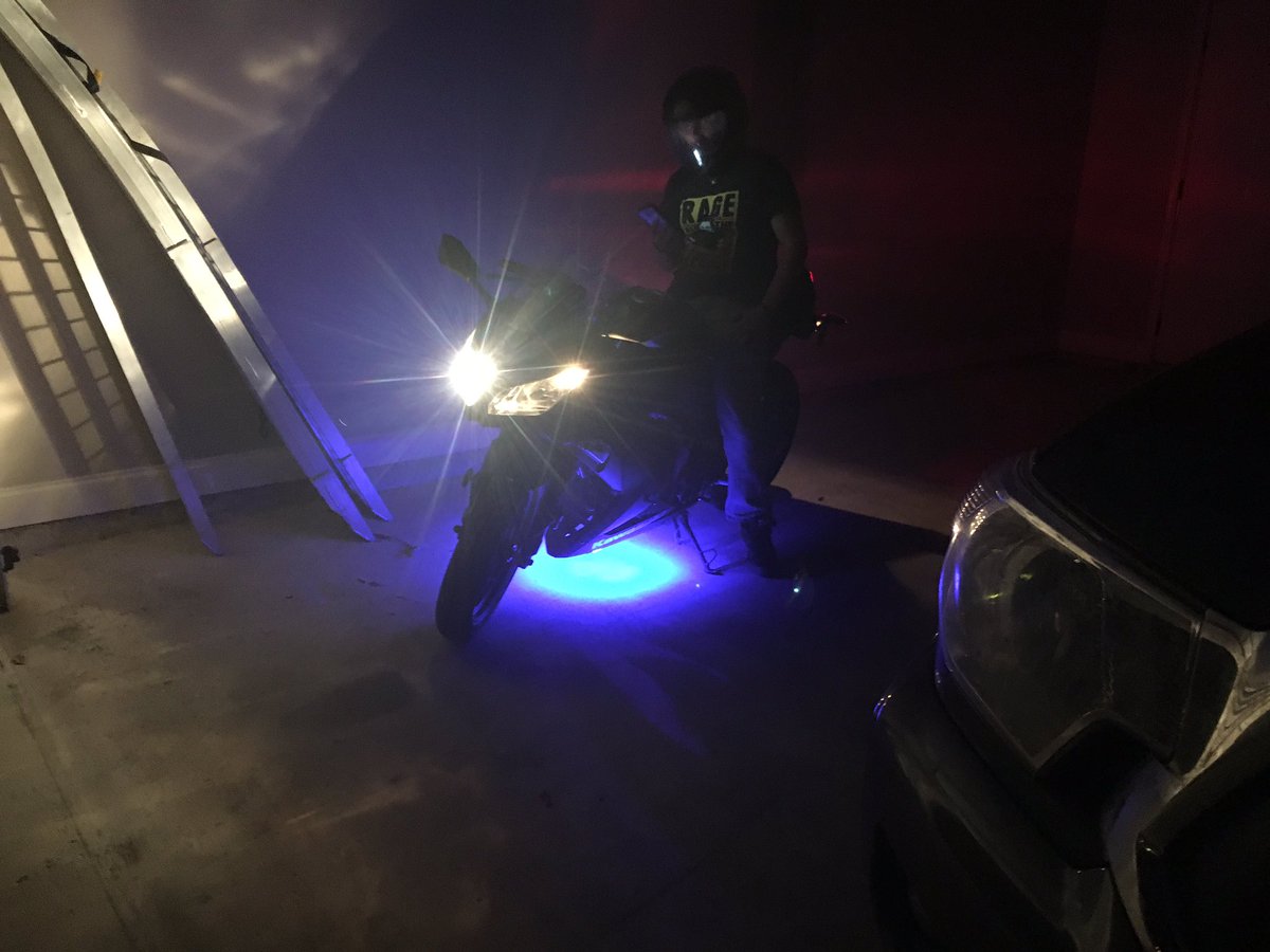 FastOnTwoWheels's tweet photo. A friends ninja 300 https://t.co/QuwlQOoZ4l