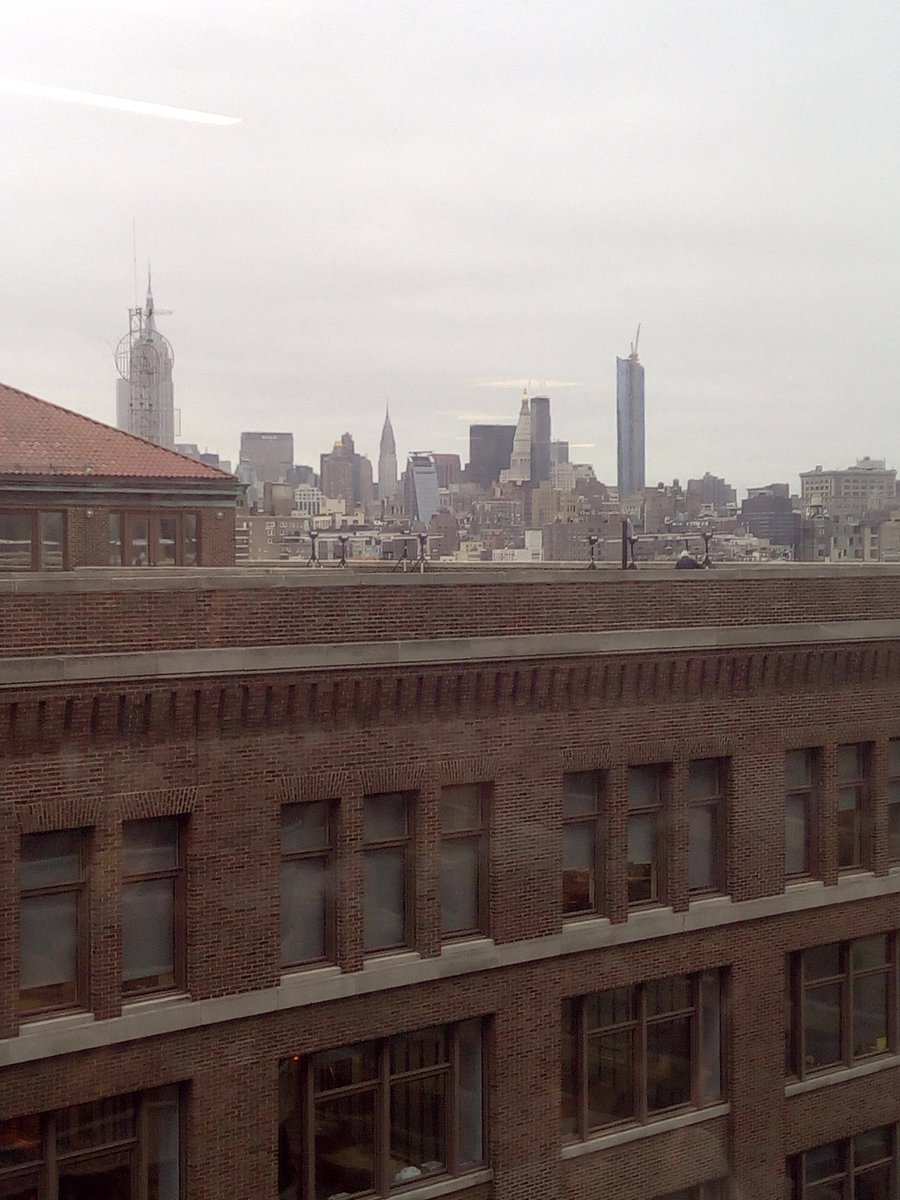 peterson_sim's tweet photo. Look at that view, New York cloudy day #mctp2016 https://t.co/JhlY7krY13