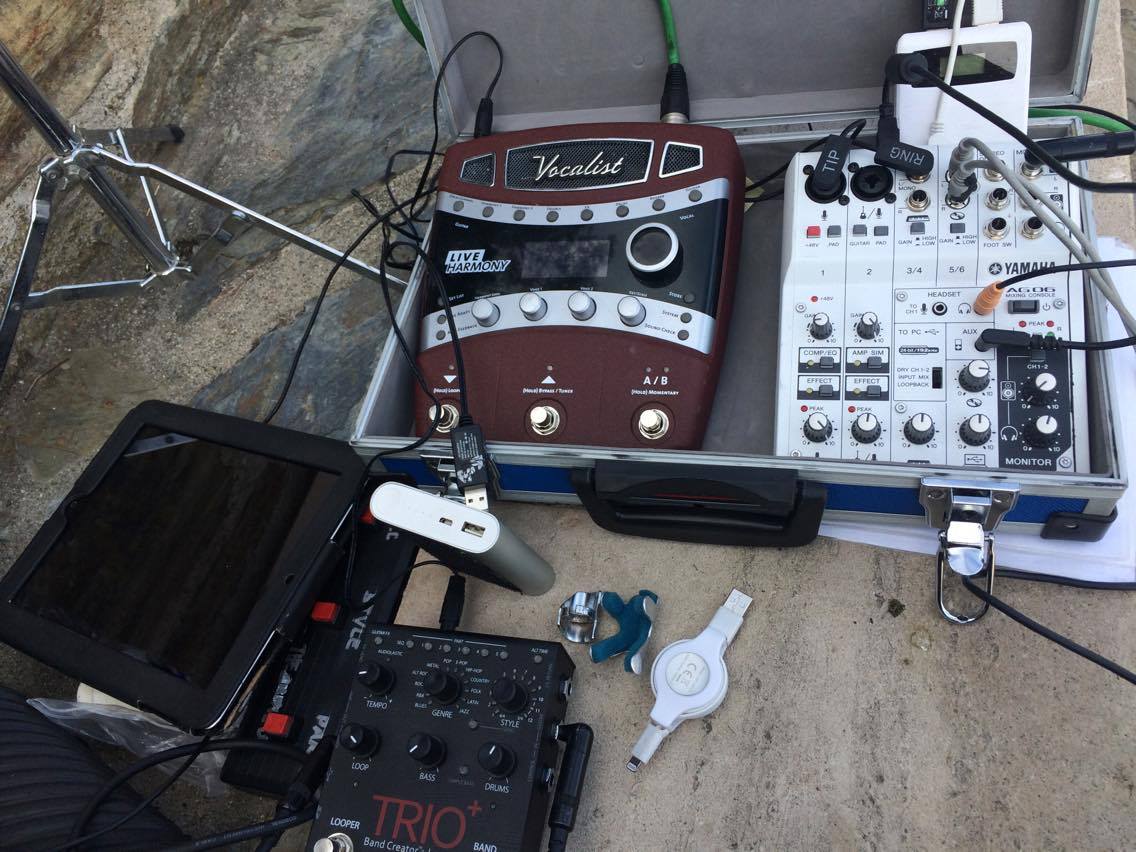 MyVoltsTweets's tweet photo. myVolts user and musician Gerd Masson sent us this snap of his #gear setup. Remember to get in touch if you want us to feature yours! https://t.co/GxXdkJgk1m