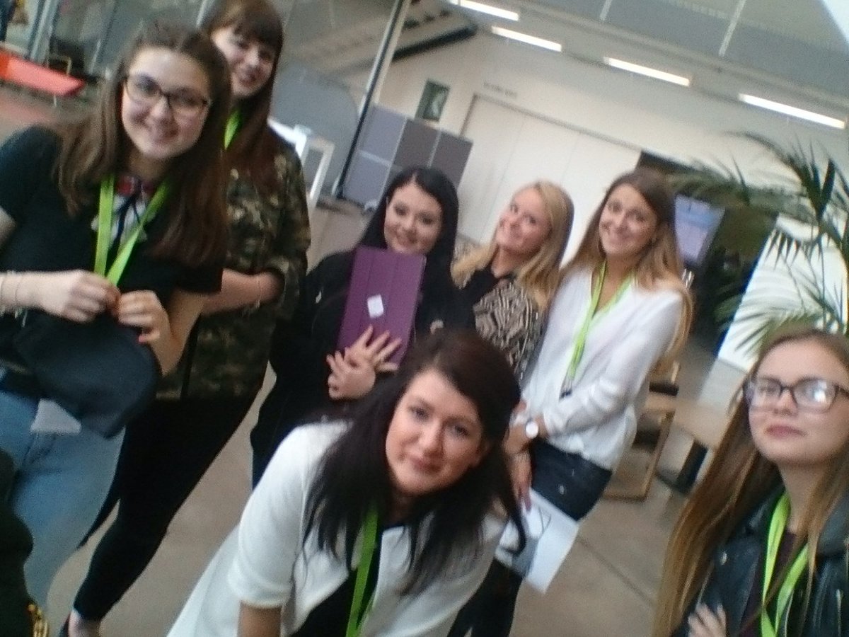 Tablet7Trail's tweet photo. #rsu #studentunion #ravensbourne https://t.co/9K5pOykXcc