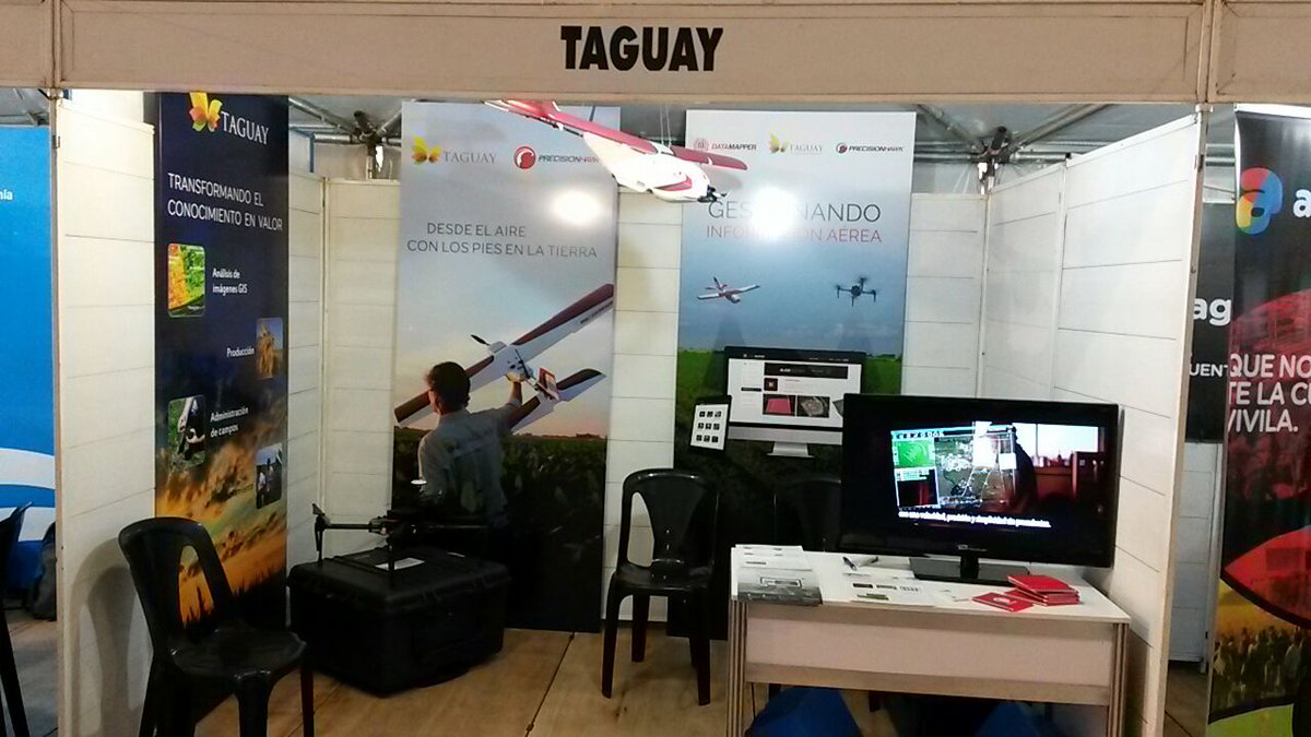 PrecisionHawkES's tweet photo. Último día del #CursoAP2016 visite nuestro stand para saber más sobre nuestra tecnología. #drones y herramientas de #análisis para el #agro https://t.co/CEn3WeHR07
