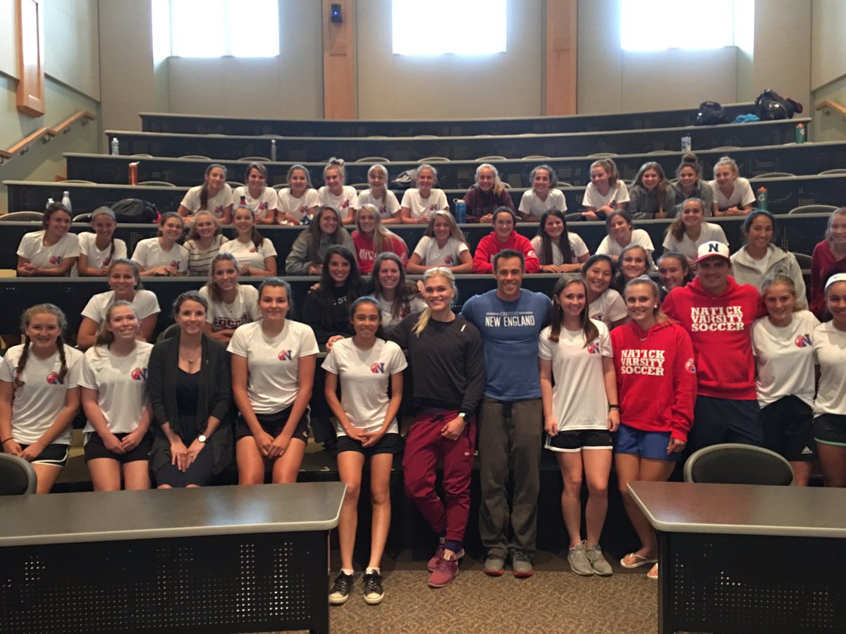 NatickHSGS's tweet image. . @katrintanja is an incredible role model for athletes and we couldn't be more grateful!! Thanks for coming @CFNewEngland #redhawks #cfne