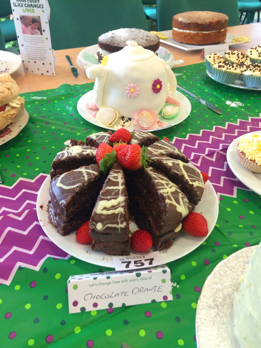 DavidHuntLights's tweet image. #MacmillanCoffeeMorning A great cause!! #cakes #handmade #everyslicefillsmeup