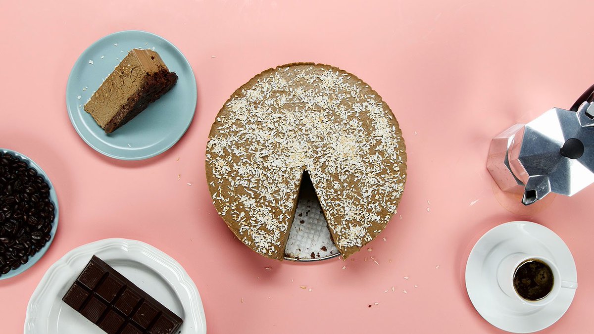 eatjustinc's tweet photo. Chocolate Espresso Avocado Mousse Pie - for all you coffee freaks on #NationalCoffeeDay https://t.co/Hmv2Q8WCBU https://t.co/9FjSjB9sI3