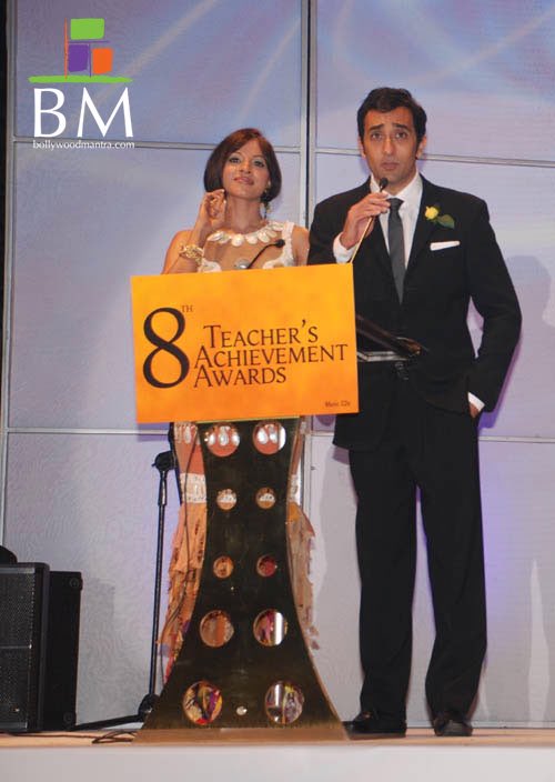 manasiscott's tweet photo. Mr. Khanna me love you long time!!

#proofpost 
#ThrowbackThursday #teachers Achievement #awards https://t.co/ma5LakSafx