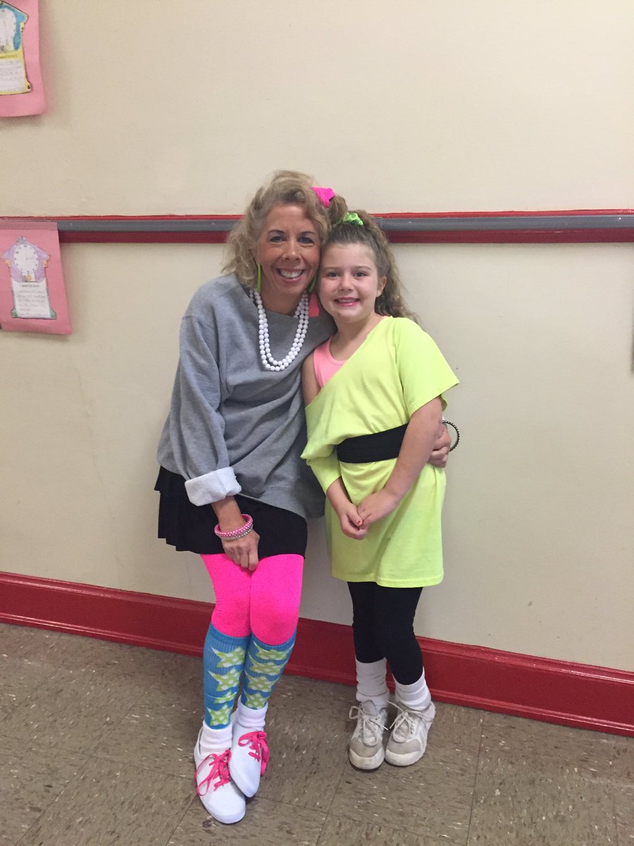 BpanikR's tweet photo. Throwback Thursday Eighties style! #ramestweets #GadsdenCS #homecomingweek2016 https://t.co/oTZHdM2I4F