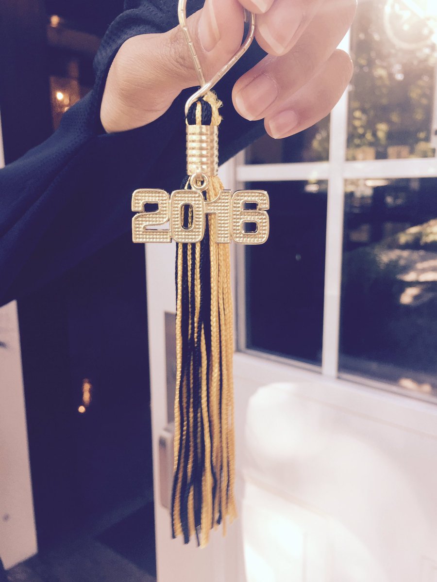WichitaStateSEB's tweet photo. All students who attend Academic Convocation today will receive one of these tassel keychains. Join us at Wilner Auditorium at 9:30 am! https://t.co/FzPtNs73zP