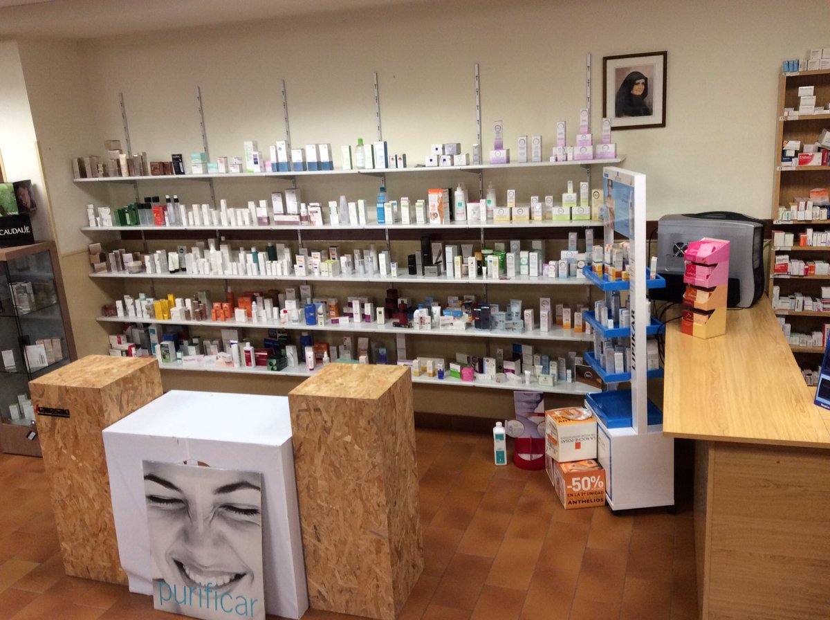 tecnicoFyPF's tweet photo. Ya tenemos lista nuestra farmacia! https://t.co/d9KytuQE3z