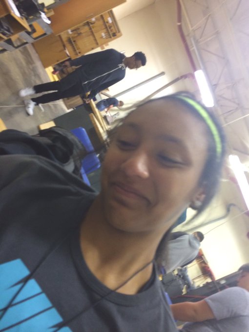 when you see the girl you've been worrying about. https://t.co/3G4goJ5Re5