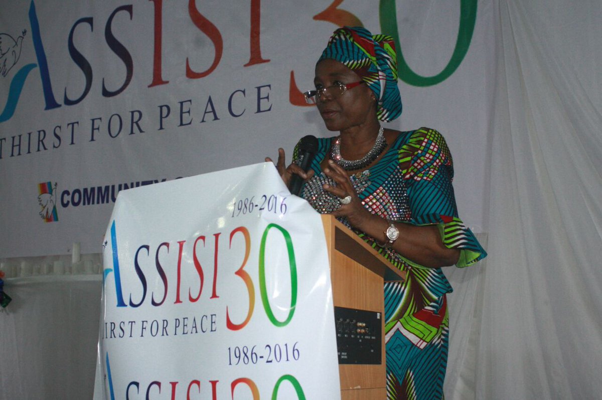 SantegidioNIG's tweet photo. Prof Onwuliri and Mrs Janet making there presentations #Assisi30 #ThirstForPeace @santegidionews @SantEgidioBE https://t.co/cv6bI4zwnB