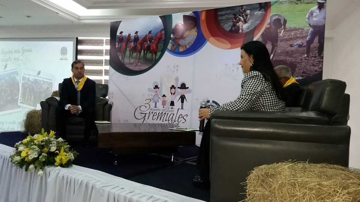 CarabinerosCol's tweet photo. III Encuentro de entidades gremiales “Juntos con el Campo: Consolidando la Seguridad Rural.” https://t.co/l9CKaY78p6
